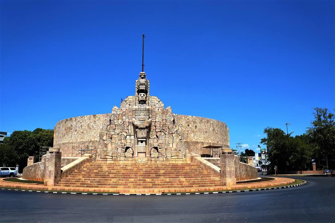 el Monumento a la Patria
